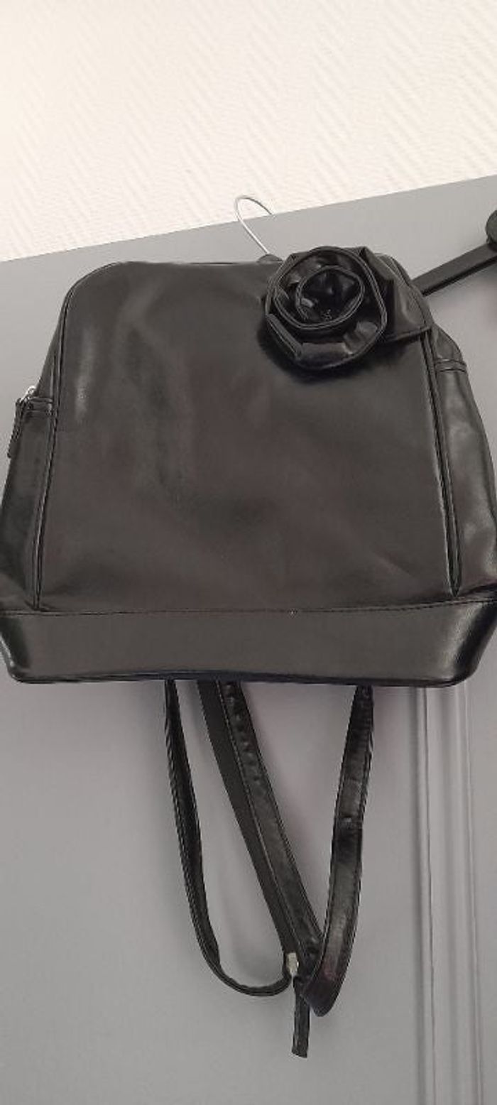Sac à  dos  imitation cuir