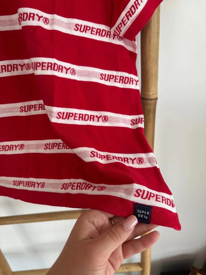 T-shirt rouge et blanc superdry - photo numéro 4