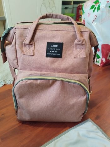 Sac à dos à langer avec lit d'appoint incorporé et pochettes isothermes