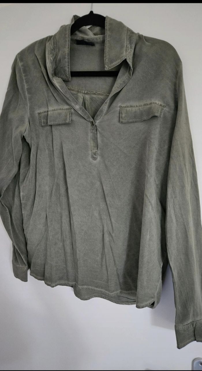 Vends chemise kaki