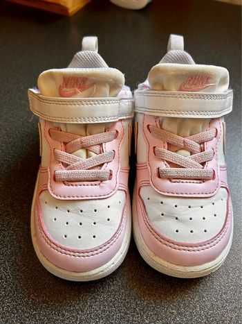 Basket Nike blanc/rose 25