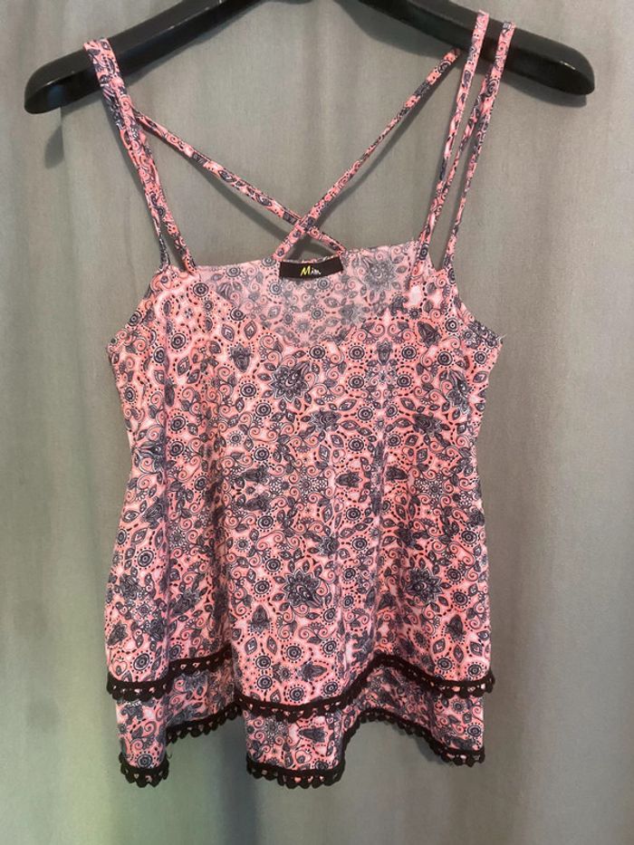 Haut à bretelles rose