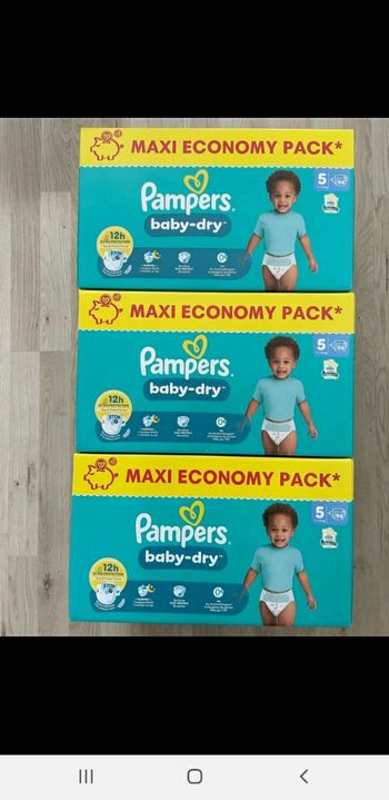 Lot 3 cartons pampers taille 5