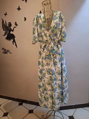 Robe blanche fleurie