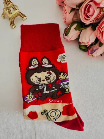 🎅🏻Chaussettes fantaisie LABUBU x Olive Cake – Édition Noël – Design coréen rouge & crème