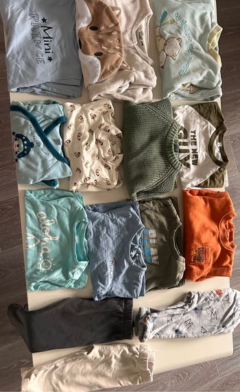 Lot de vêtements