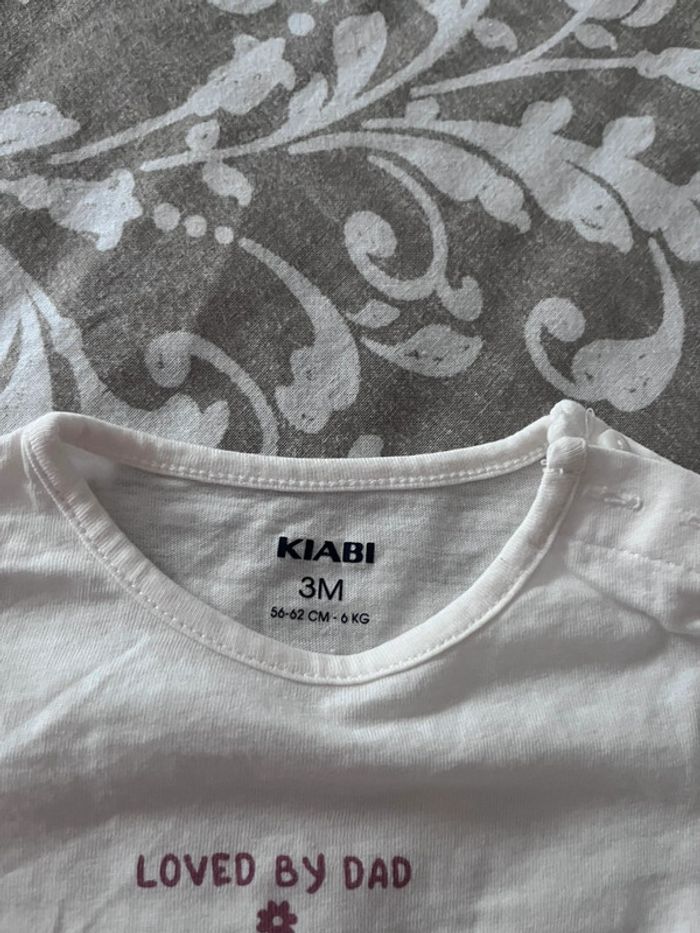 T-shirt manche longues 3 mois - photo numéro 2