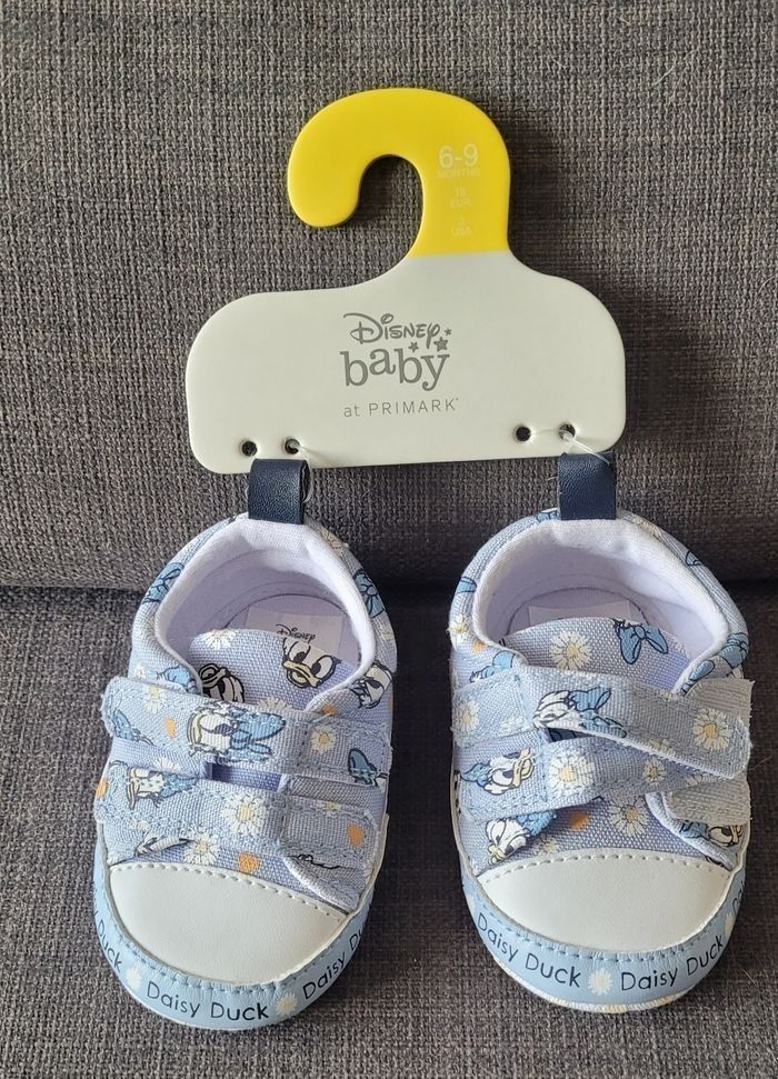 Chaussures bébé neuves