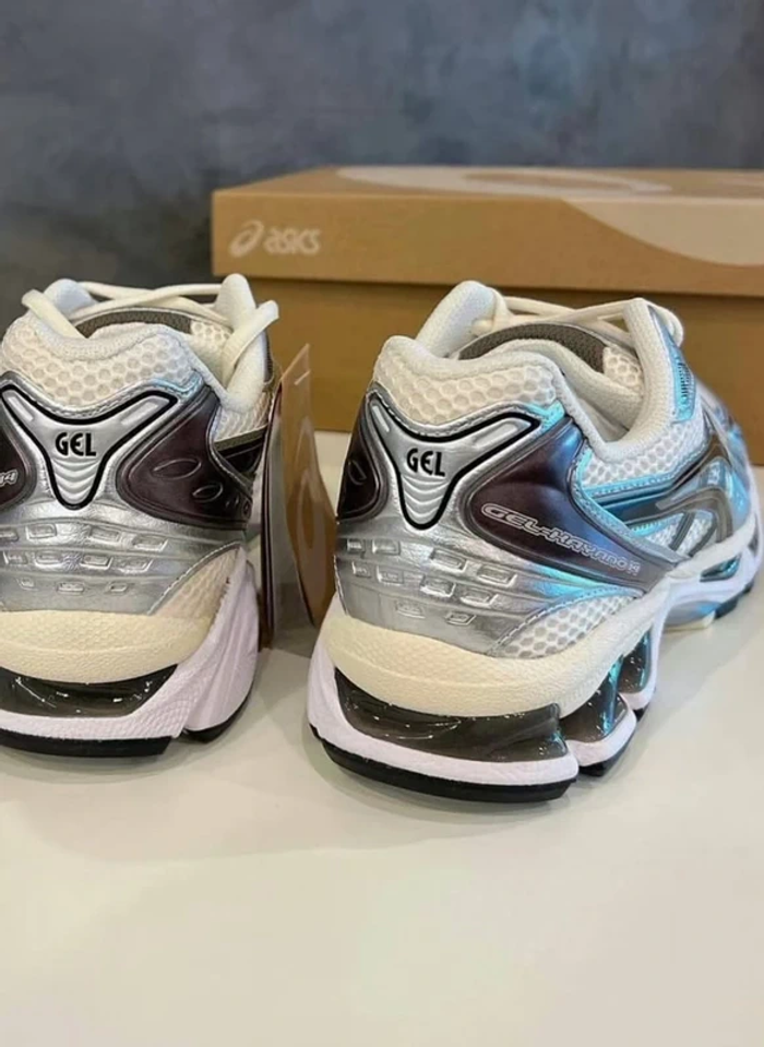 Asics Gel Kayano 14 taille 42 - photo numéro 5