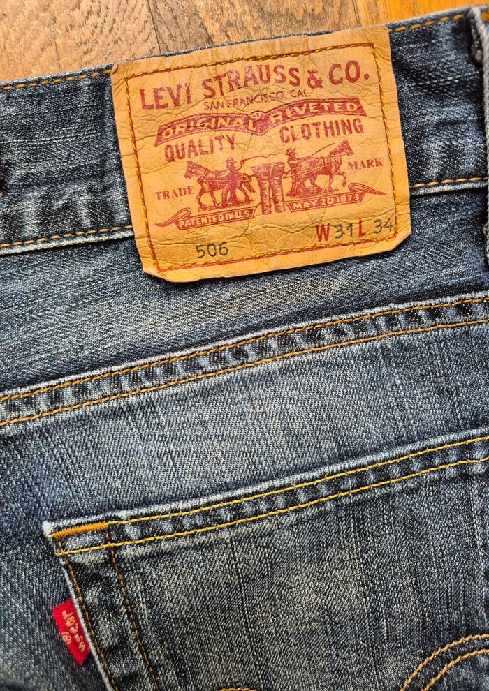 Jean Levi's 506 bleu Coupe droite W31 L34 taille 40 - photo numéro 5