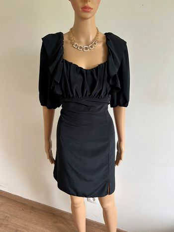 Robe noire neuve à manches courtes Naf Naf taille 44