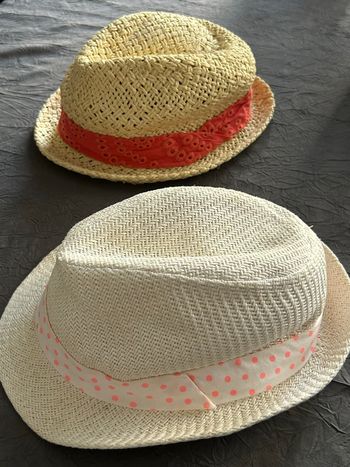 Lot de 2 chapeaux été petite fille 