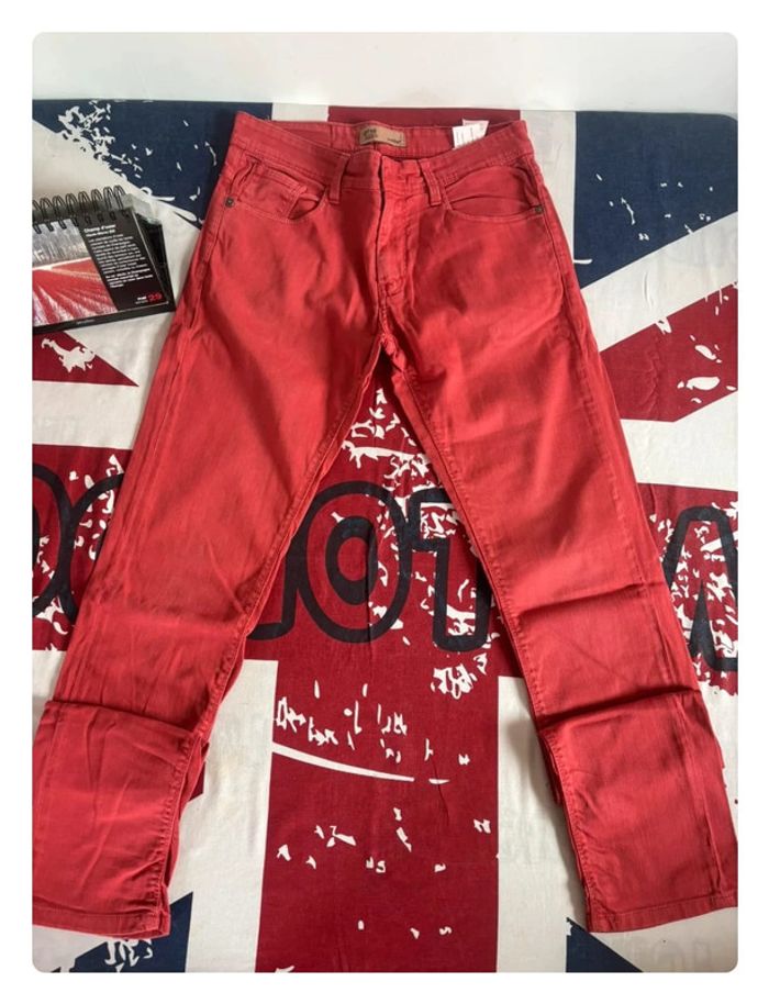 Jeans Celio rouge straight fit taille 38 C15 - photo numéro 5