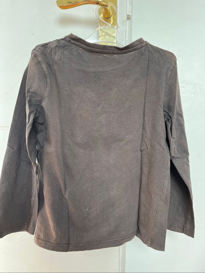 T-shirt Primark noir OVNI extra-terrestre 6A TBE - photo numéro 3