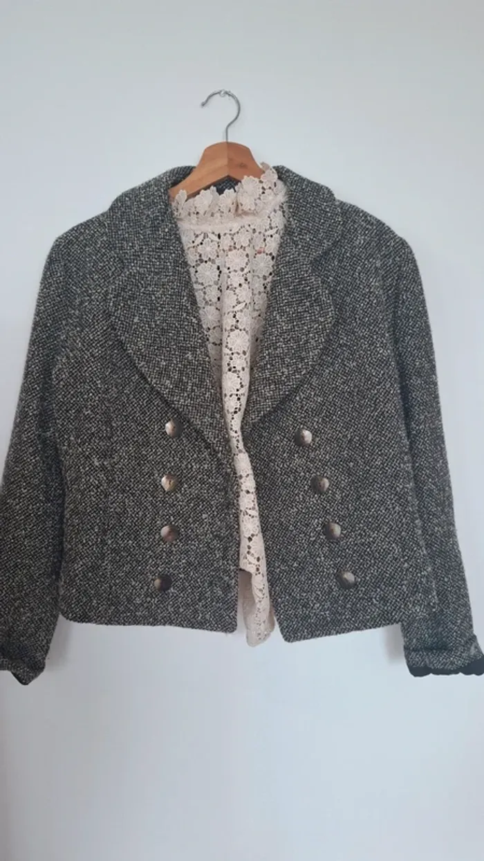 Blazer court en Tweed (laine) Yumi Mazao Paris - Made in France Parfait pour les looks automnale - photo numéro 2