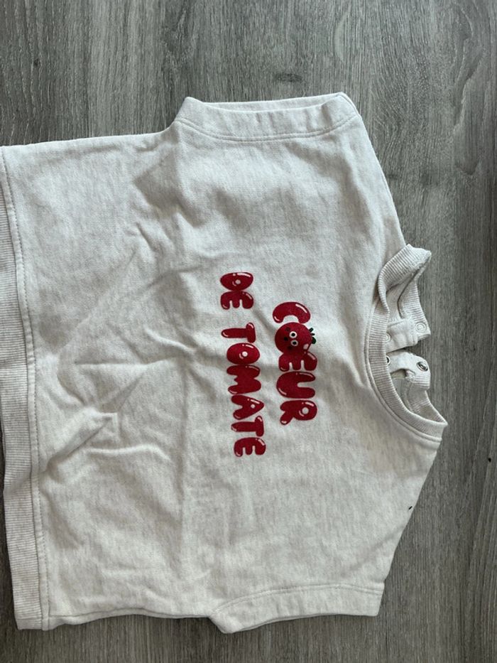 T-shirt tape à l’œil