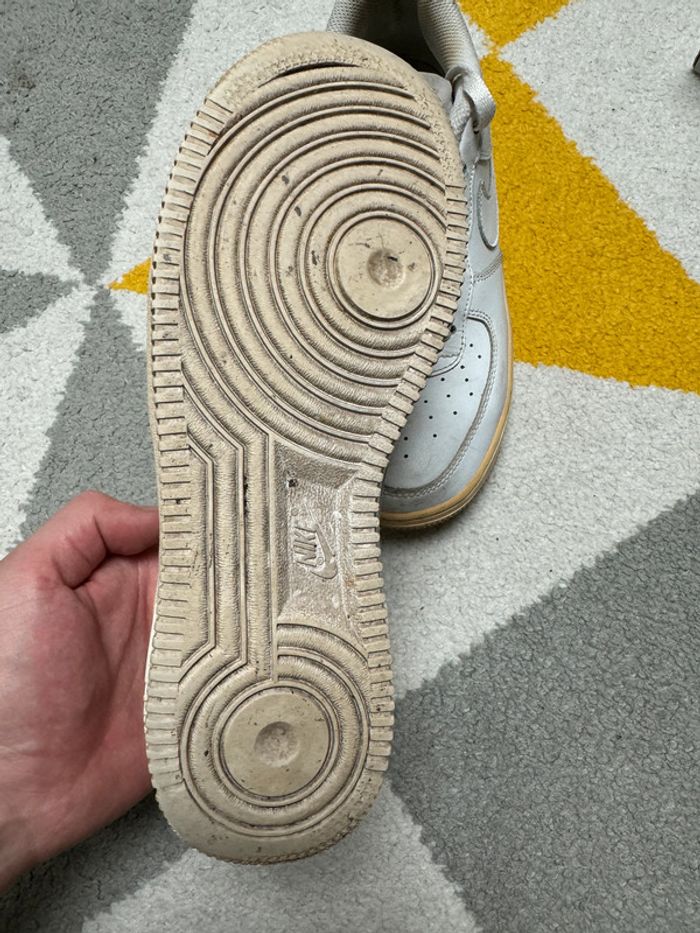 Basket Nike Air Force 1 Taille 39 - photo numéro 4