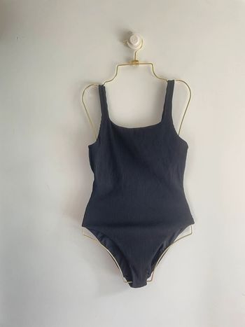 Maillot une pièce noir COS texturé dos échancré