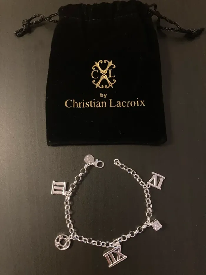 Christian Lacroix bracelet argenté charms breloques