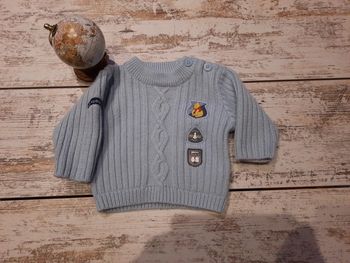 Pull tricot chaud winnie l ourson TBE