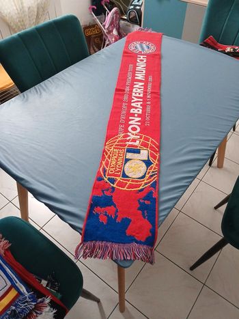 Écharpe foot match Lyon OL Bayern Munich saison 2003 2004