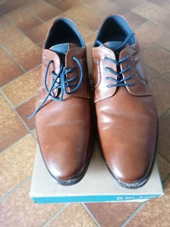 Chaussures homme 43 à lacet 