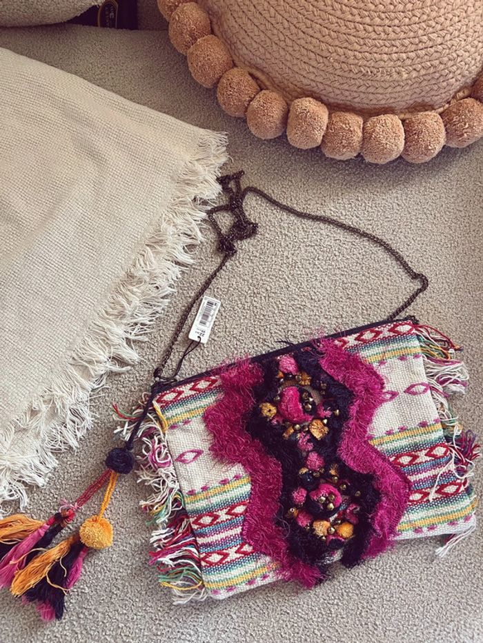 Pochette avec chaîne femme parfois bohème / tissage / ethnique