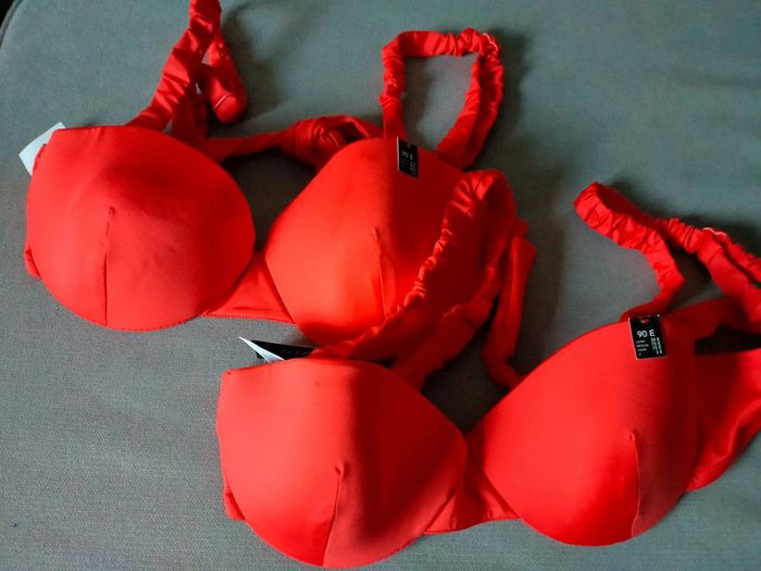 Haut de bikini rouge noué – ETAM – Tailles 90E & 95E - photo numéro 5