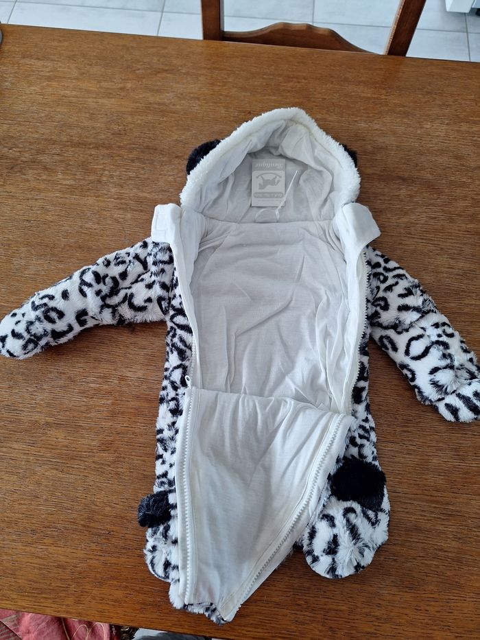 Combinaison bébé neuf - photo numéro 3