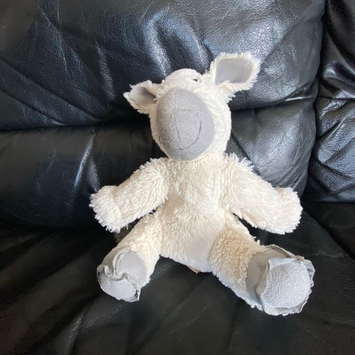 Doudou peluche âne gris et blanc assis les petites marie 22cm