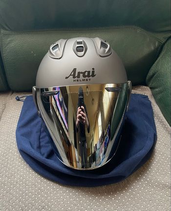 Casque arai neuf 