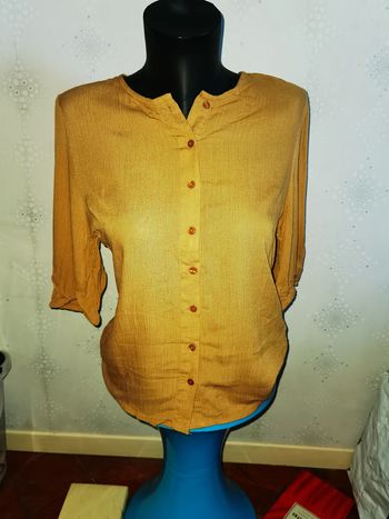 D2744 - chemise femme taille 42