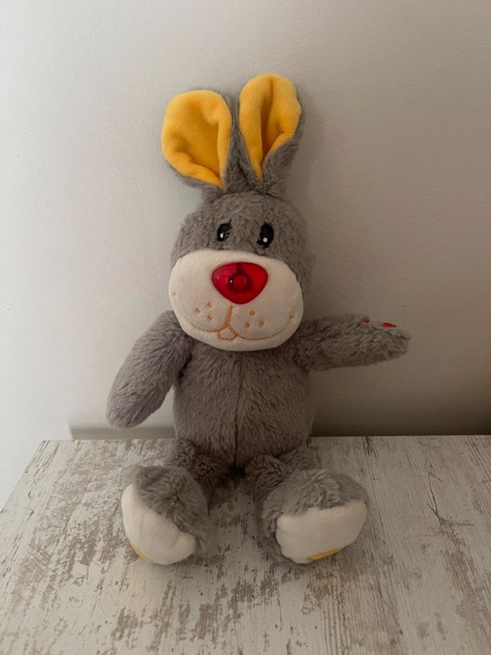 Peluche lapin musical