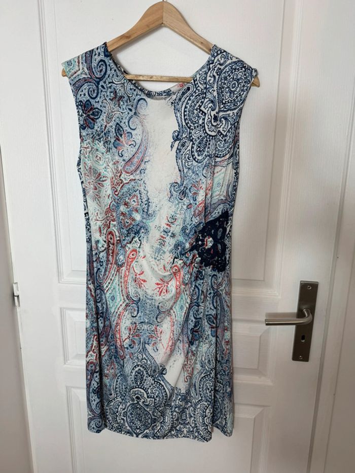 Robe sans manches