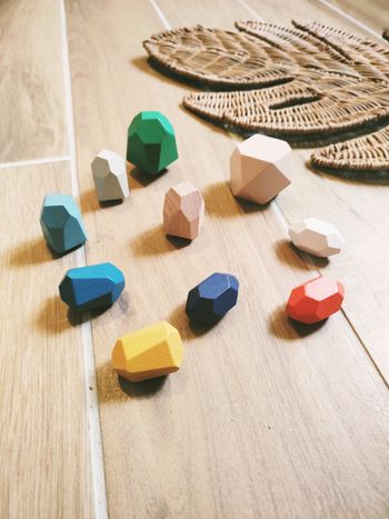 🪨Lot de 10 menhirs pierres multicolores à empiler/superposer en bois