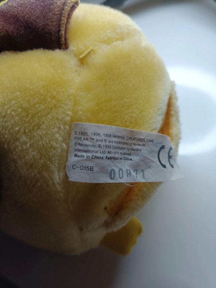 Peluche pikachu vintage - photo numéro 5