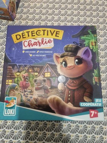 Détective Charlie loki
