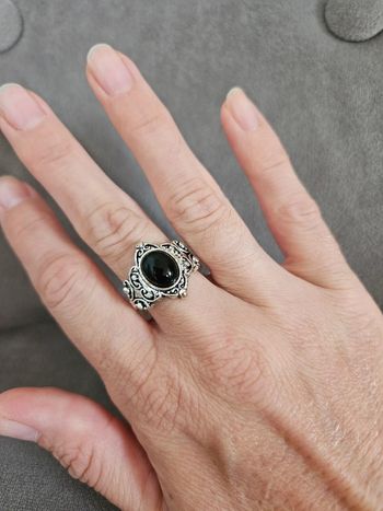 Bague fantaisie noire taille s neuve