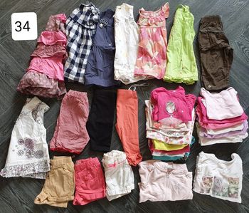 Lot de 32 vêtements été fille 12 mois