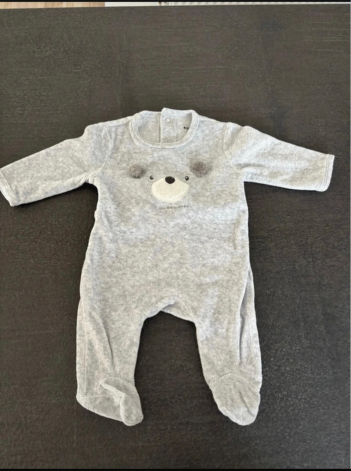 Lot de pyjamas - photo numéro 7