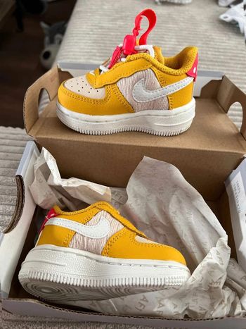 Air  force 1  Toggle SE