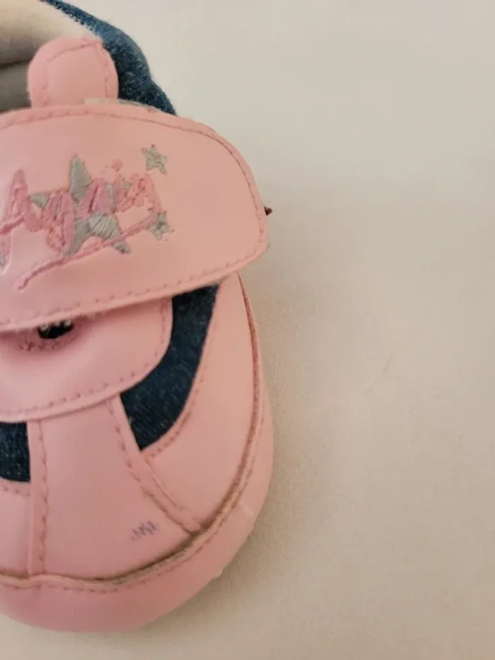 Lot combinaison pantalon chaussures bébé fille - photo numéro 8