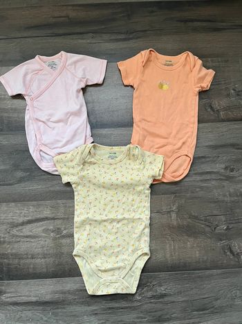 Lot 3 bodies ( 9 mois )