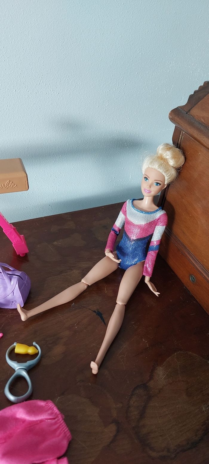 Lot barbie gymnaste - photo numéro 3