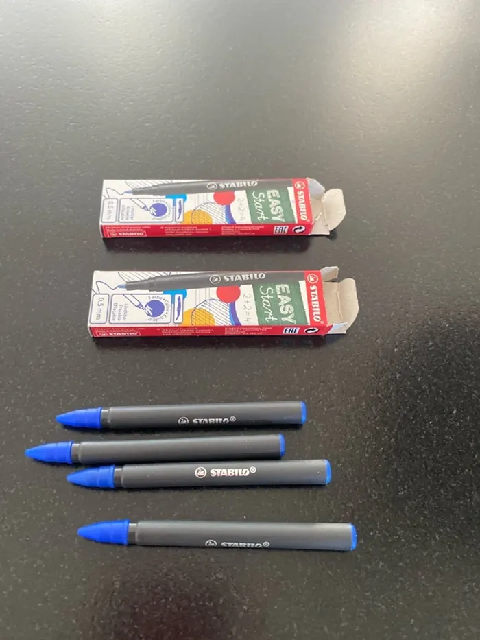 4 cartouches encre bleue effaçable neuves