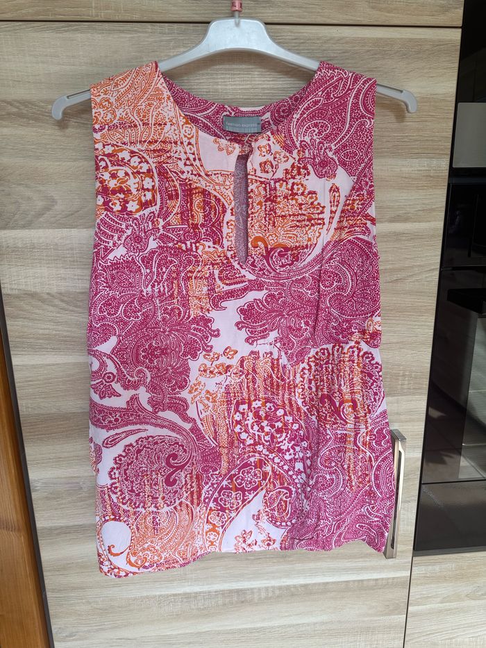 Blouse/haut sans manche