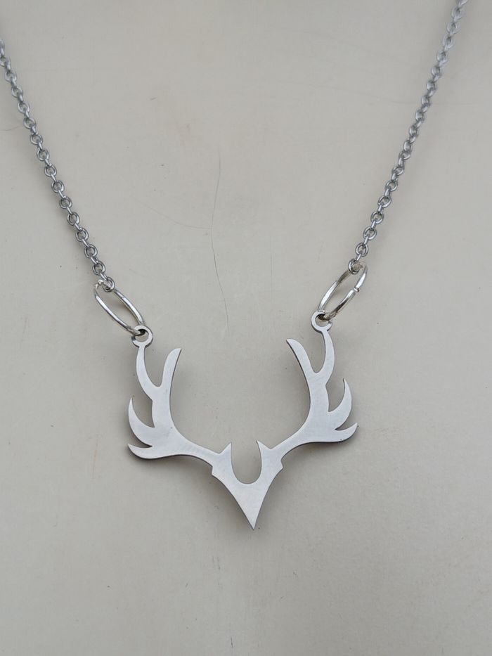 Collier en acier inoxydable argenté cerf 🦌