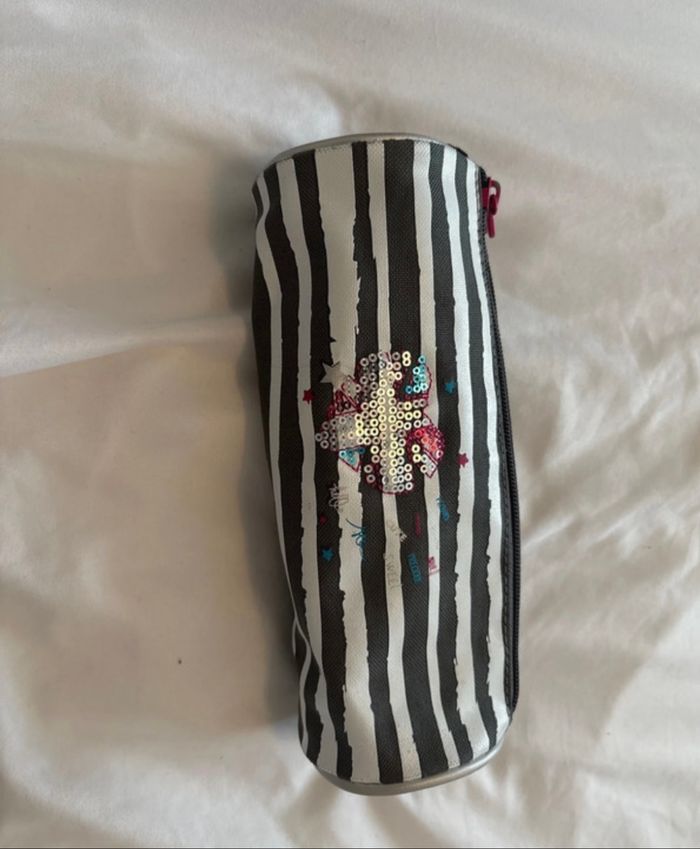 Trousse