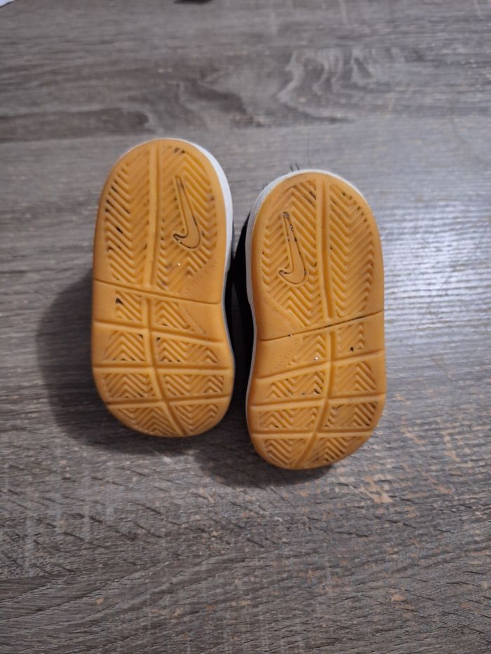 Baskets Nike - photo numéro 2