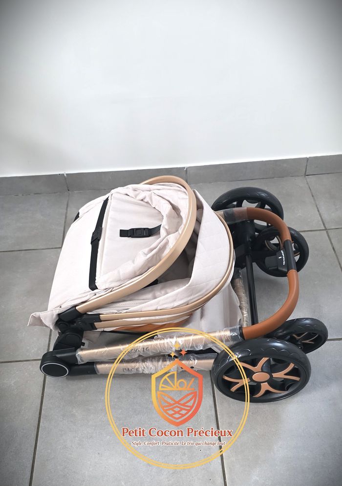 Poussette 3-en-1 Magic ZC Blanche / Neuve / Vendeuse déclarée dans la puériculture. - photo numéro 10